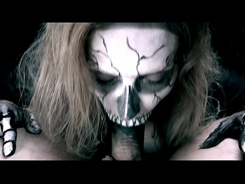 ❤️ Demonsko dekle sesa kurca s svojimi črnimi usti in pogoltne spermo. ❌ Sex video na sl.sitevox.top ❌️❤